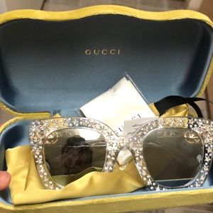 GUCCI Swarovski star sunglasses - NEVER WORN